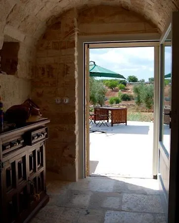 Trulli Spinosa Cisternino