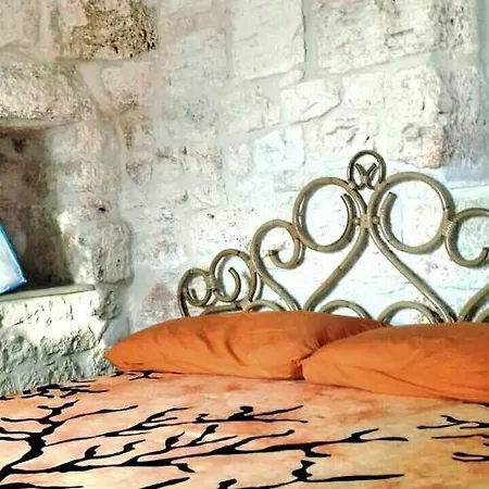 Trulli Spinosa צ'יסטרנינו