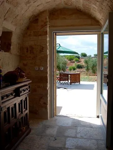 Trulli Spinosa Cisternino